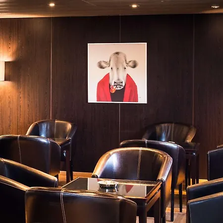 Hotel Everness & 4*