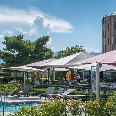 Hotel Everness Aquatique Parc