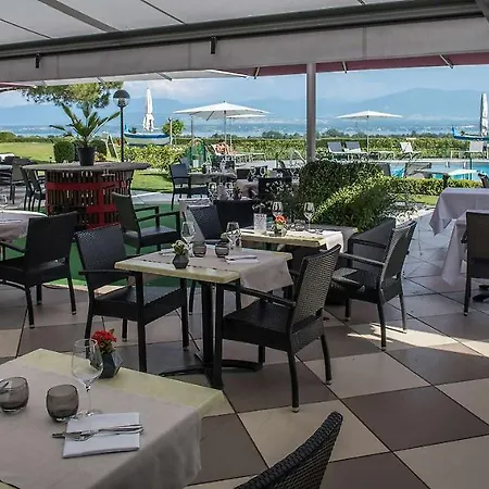 Everness Aquatique Parc Hotel