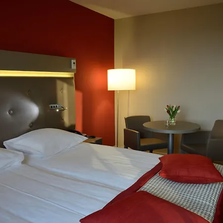 Hotel Everness Aquatique Parc