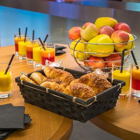 Everness Aquatique Parc Hotel 4*