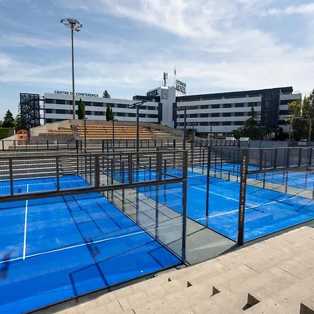 Hotel Everness Aquatique Parc 4*