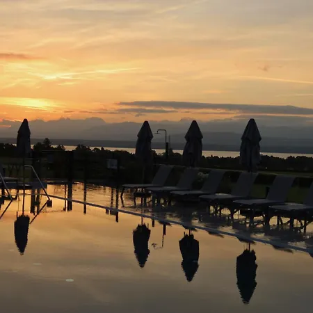 Everness Aquatique Parc Hotel 4*