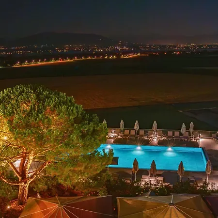 Hotel Everness &