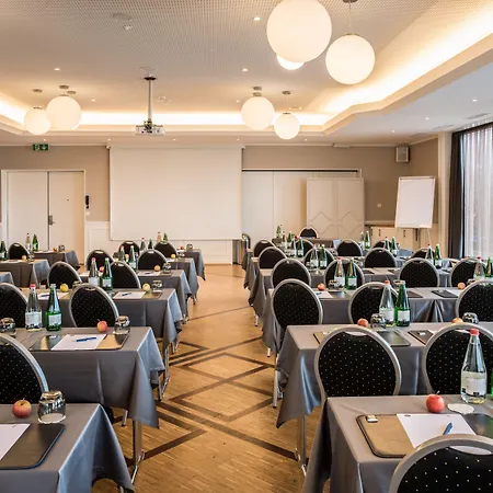 Everness & Hotel Chavannes-de-Bogis