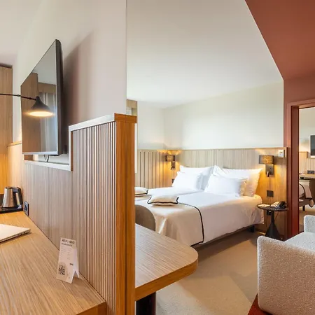 Everness & Hotel
