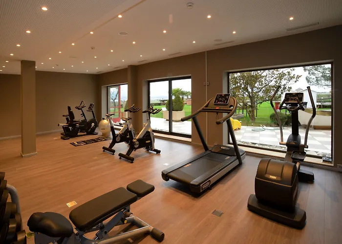 Hotell Everness & 4*