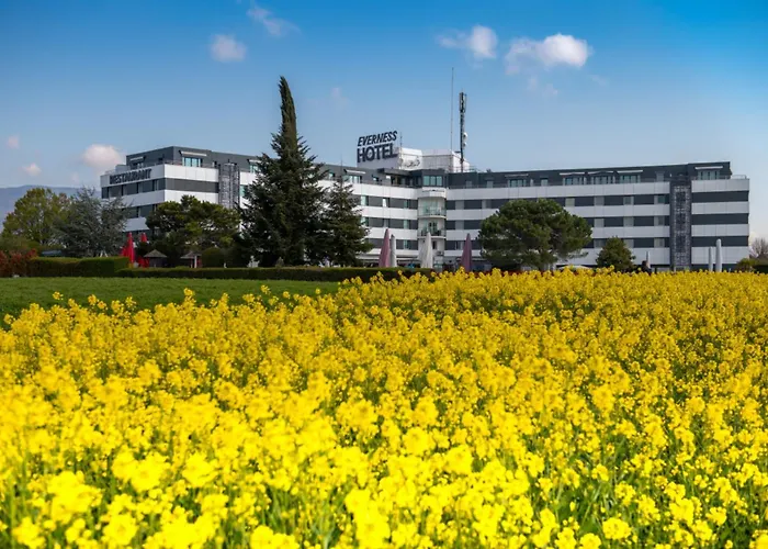 Everness & Chavannes-de-Bogis