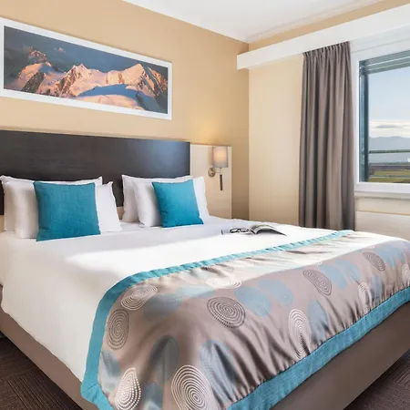 Otel Everness & 4*