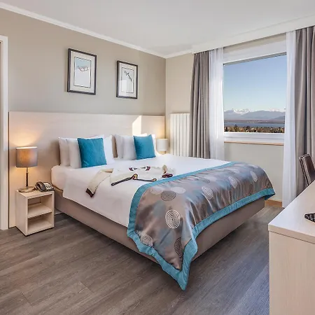 Otel Everness & 4*